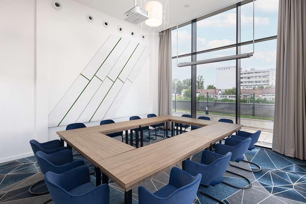 Hampton By Hilton Targu Mures Facilidades foto